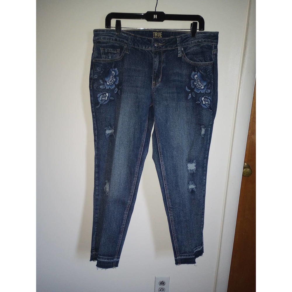 True Craft Embroidered Distressed Ankle Skinny Jeans 14